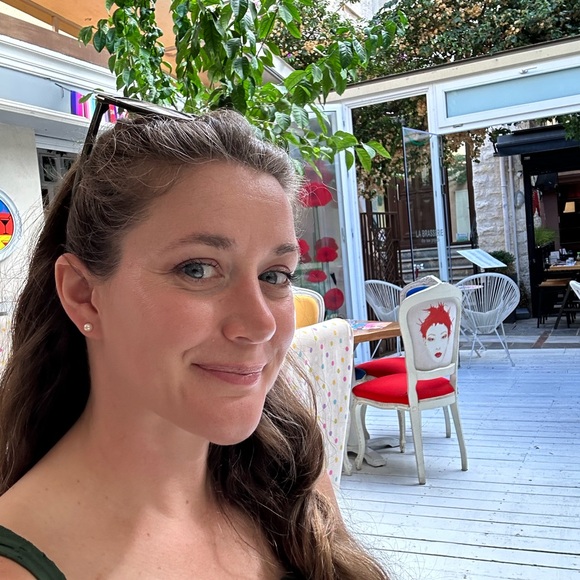 Meet your Posher, Christine - Picture 9 of 10